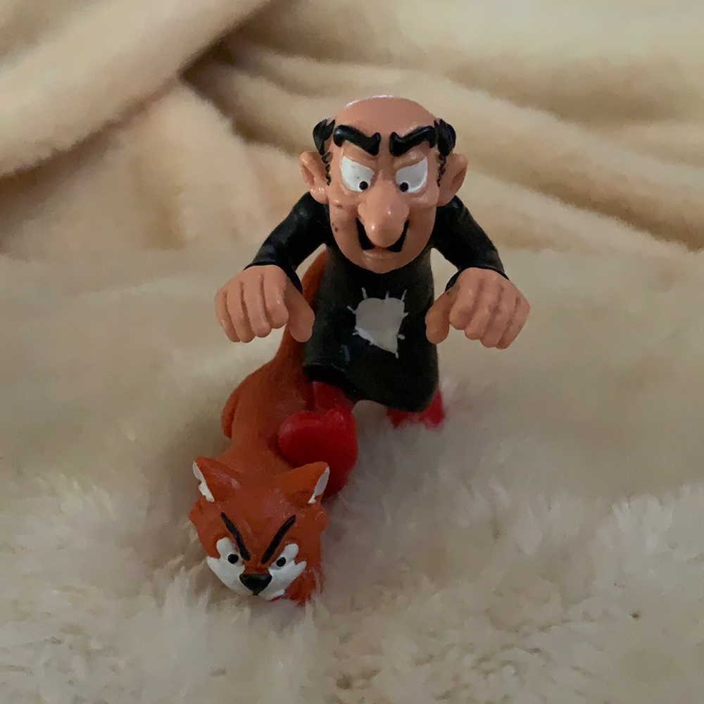 Gargamel figurine with Azrael the cat.
